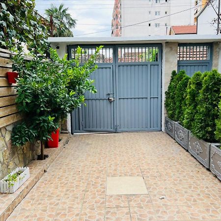 ShkodërMishel Houseアパートメント エクステリア 写真