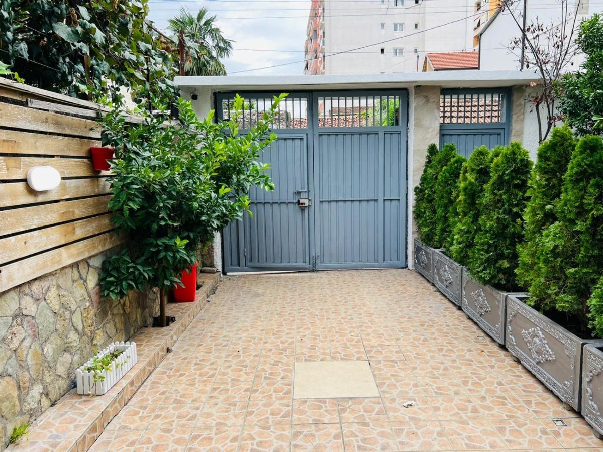ShkodërMishel Houseアパートメント エクステリア 写真